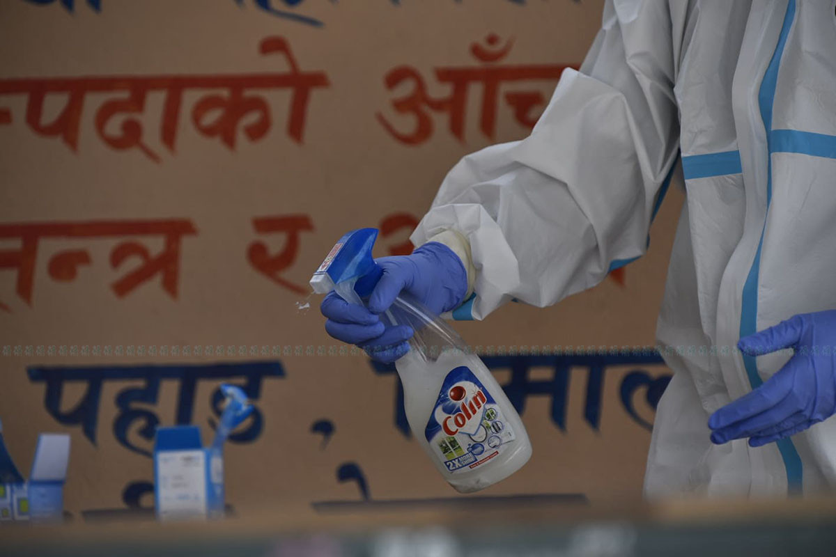 https://raracms.setopati.com/uploads/shares/2020/sujita/rapid tests/rapid test (1).jpg